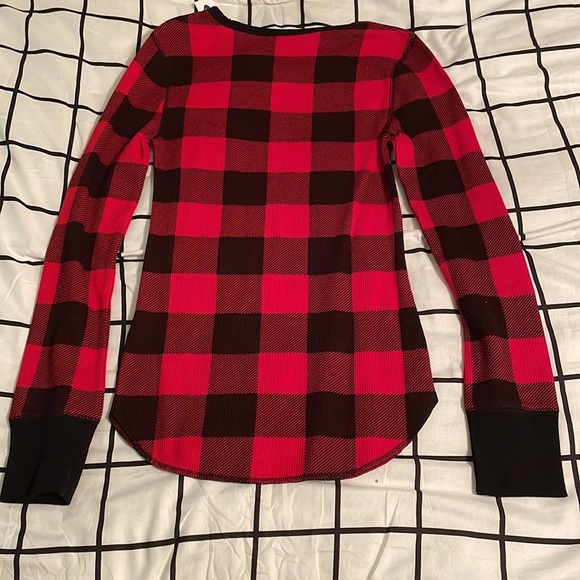 Old Navy women’s long sleeve waffle knit top size XS NWT - Picture 2 of 3